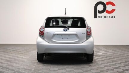 2013 Toyota Aqua S Model + Reverse Camera image 344303
