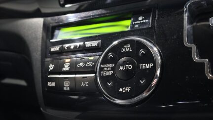 2013 Toyota Estima Hybrid Aeras 4WD image 340605