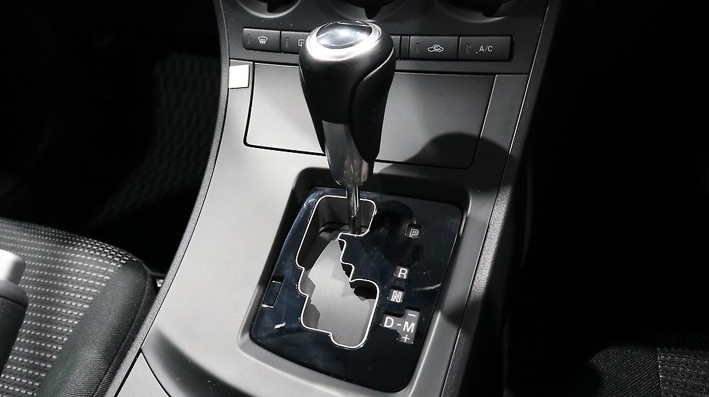 2013 Mazda Axela 15S Sport Edition image 341287