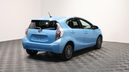 2013 Toyota Aqua G Model with Alloys and Very Low KMs image 340996