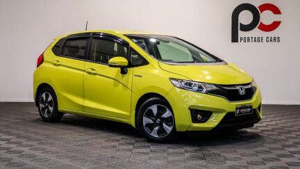2016 Honda Fit Hybrid L Package image 349133