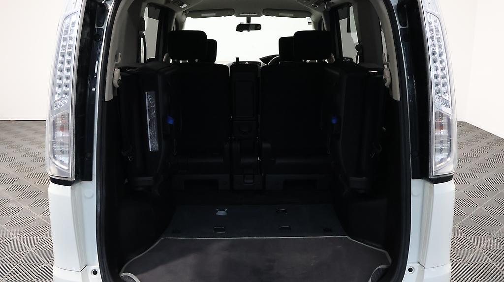 2013 Nissan Serena Hybrid Highway Star S image 348626