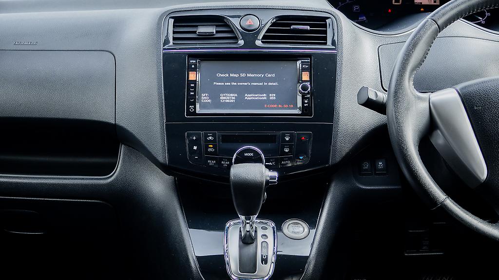 2012 Nissan Serena Highway star Hybrid 7 seater image 350107