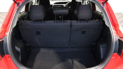 2017 Toyota Vitz Hybrid U Sport Package image 346789
