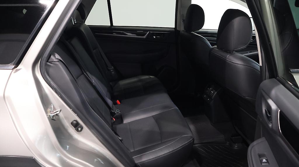 2015 Subaru Outback Limited AWD image 350514