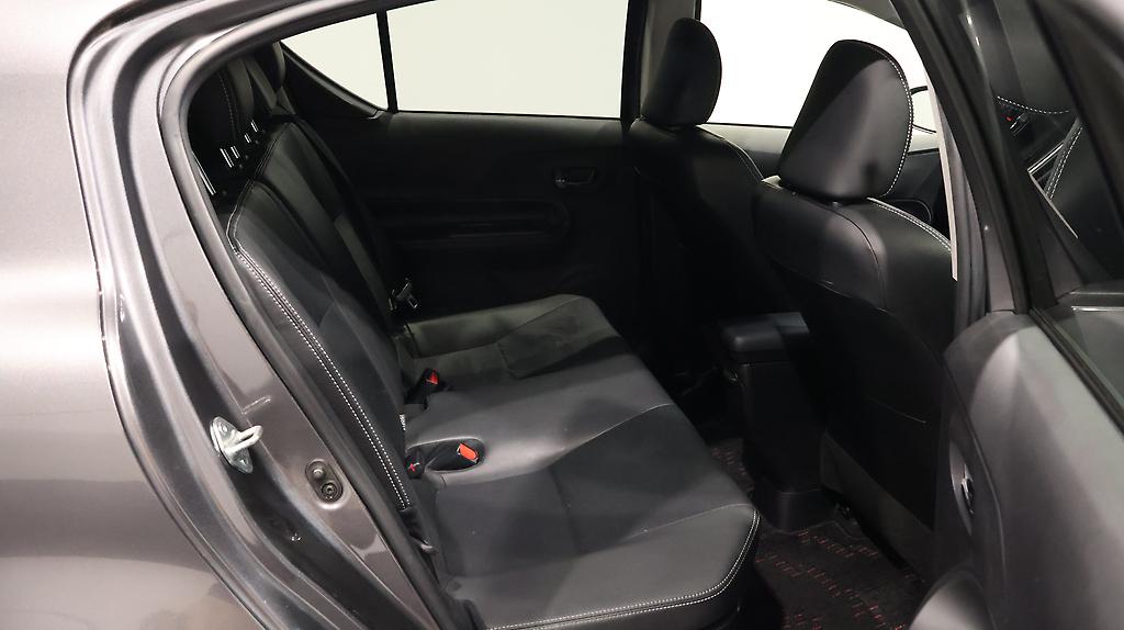 2013 Toyota Aqua Hybrid Black Soft Leather Selection, Push Start image 348869
