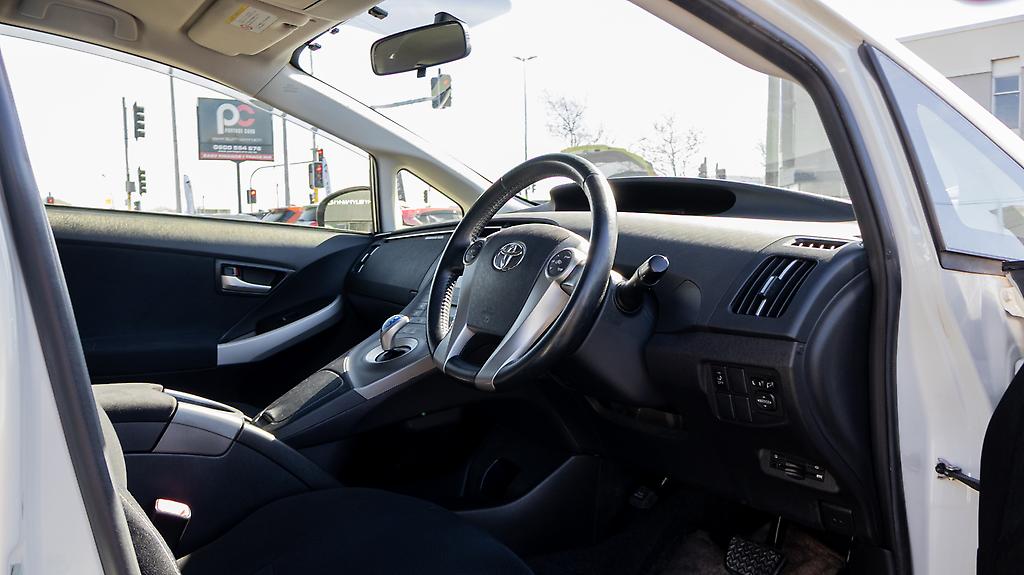 2012 Toyota Prius F spec hybrid, Push start image 350848