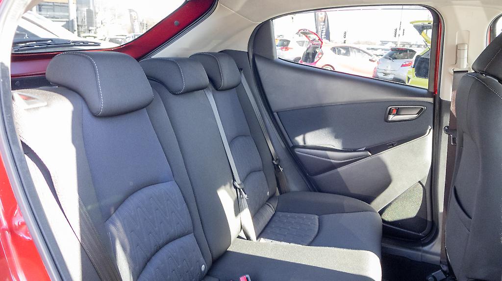 2015 Mazda Demio 13S 6AT skyactiv, push start image 351184