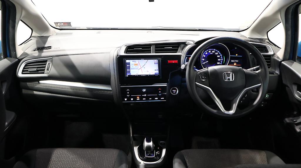 2014 Honda Fit Hybrid F Package image 352240