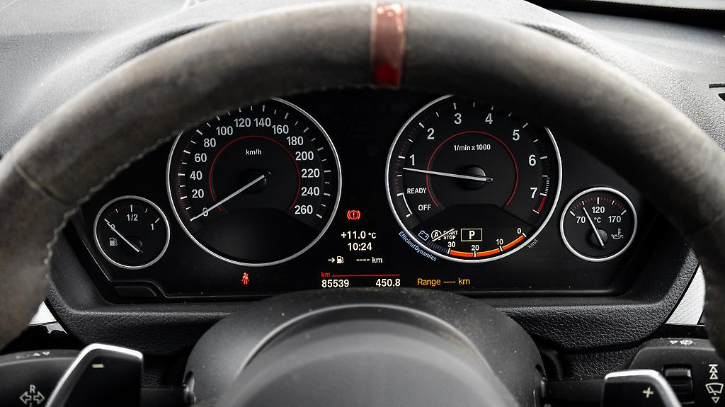 2013 BMW 320i M sports 8AT image 348670