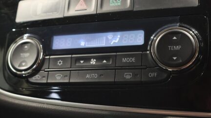 2013 Mitsubishi Outlander PHEV G Navi Package 4WD image 351147