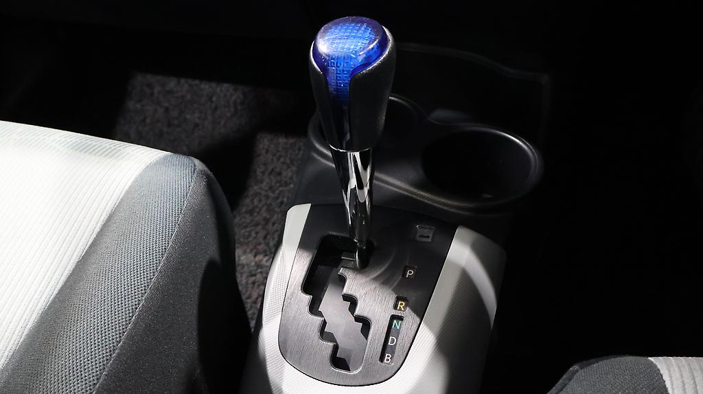 2013 Toyota Aqua S Model Push Start image 349619