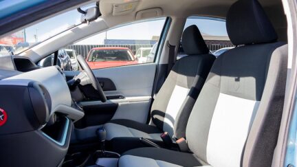 2012 Toyota Aqua G model , Heated seats, Push start image 350795