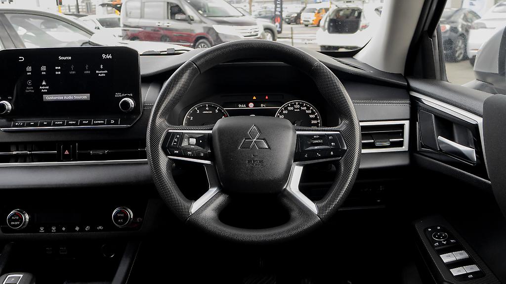 2022 Mitsubishi Outlander LS 2.5P/4WD/NZ NEW image 350209