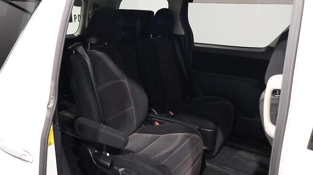 2014 Toyota Vellfire 2.4Z image 348349