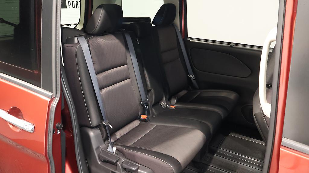 2017 Nissan Serena Highway Star V-Selection image 348989
