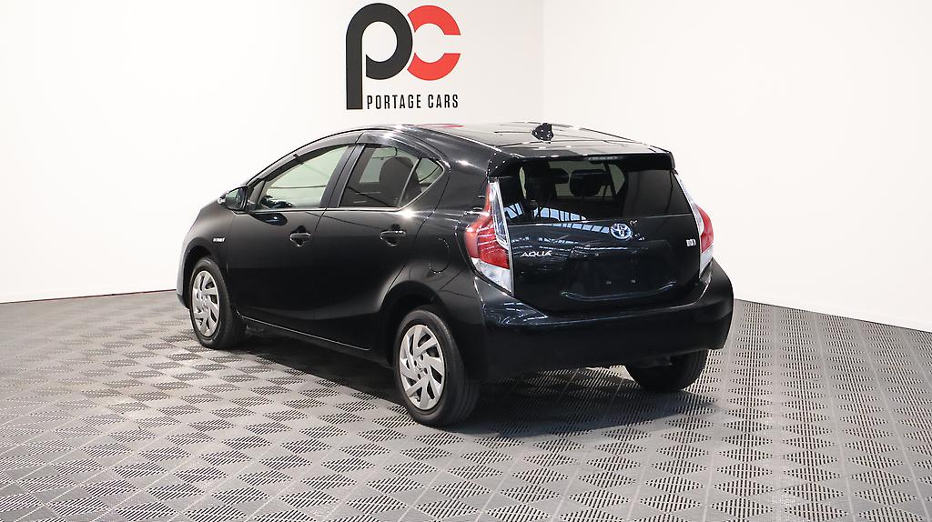 2015 Toyota Aqua S Model + Heated Seats image 347814