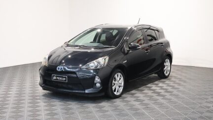 2013 Toyota Aqua S Model, Push Start, Reverse Camera image 348576