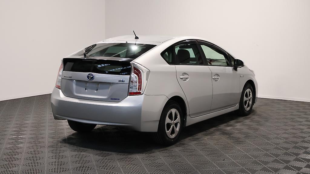 2013 Toyota Prius S Model image 350488