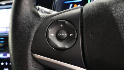 2015 Honda Shuttle Hybrid Z image 348167