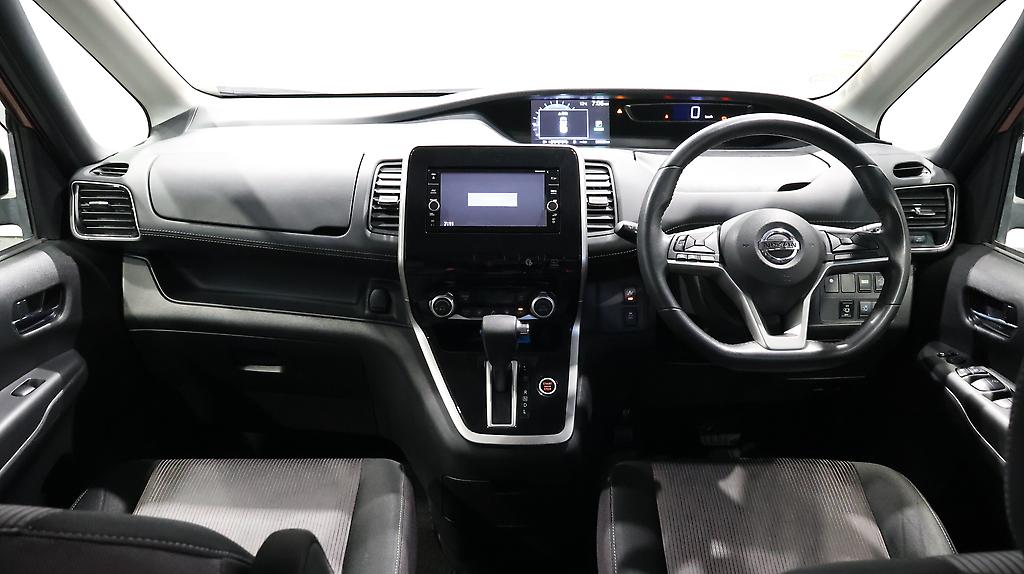2017 Nissan Serena Highway Star V-Selection image 348991
