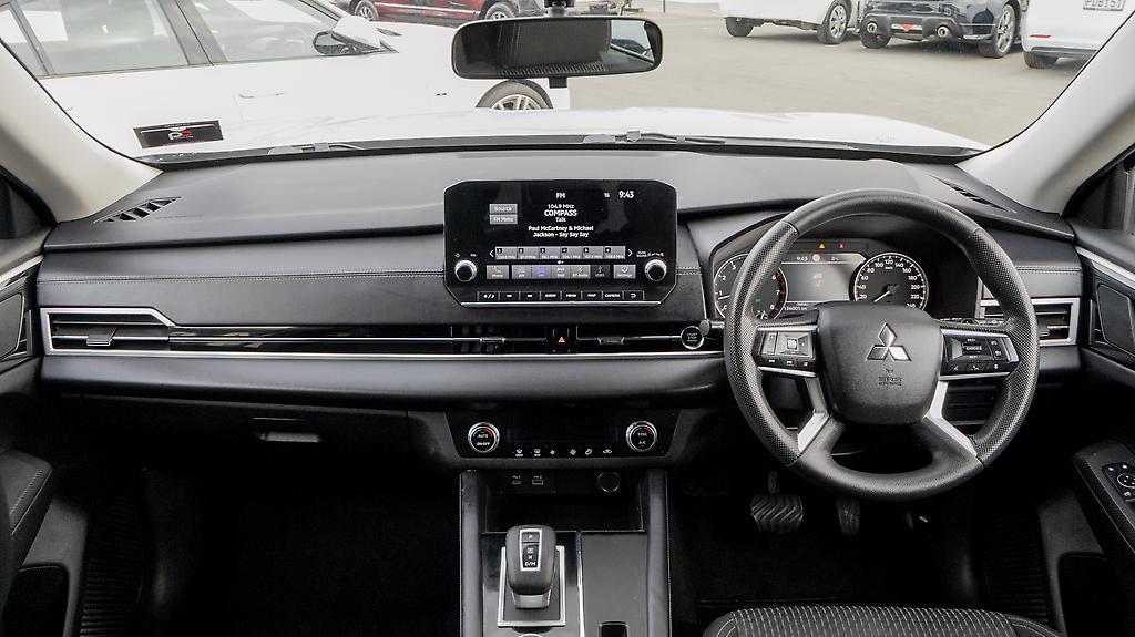 2022 Mitsubishi Outlander LS 2.5P/4WD/NZ NEW image 350181