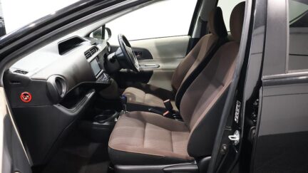 2013 Toyota Aqua S Model, Push Start, Reverse Camera image 348581