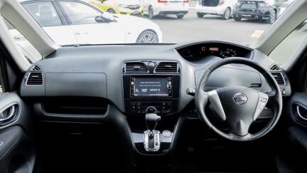 2012 Nissan Serena Highway star Hybrid 7 seater image 350081