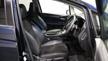 2015 Honda Shuttle Hybrid X image 351313