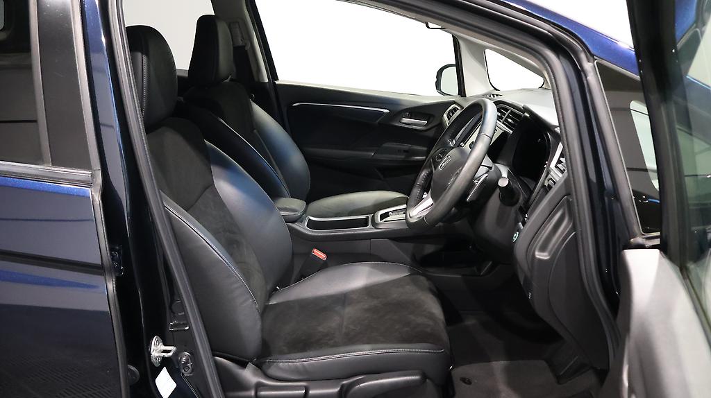 2015 Honda Shuttle Hybrid X image 351313