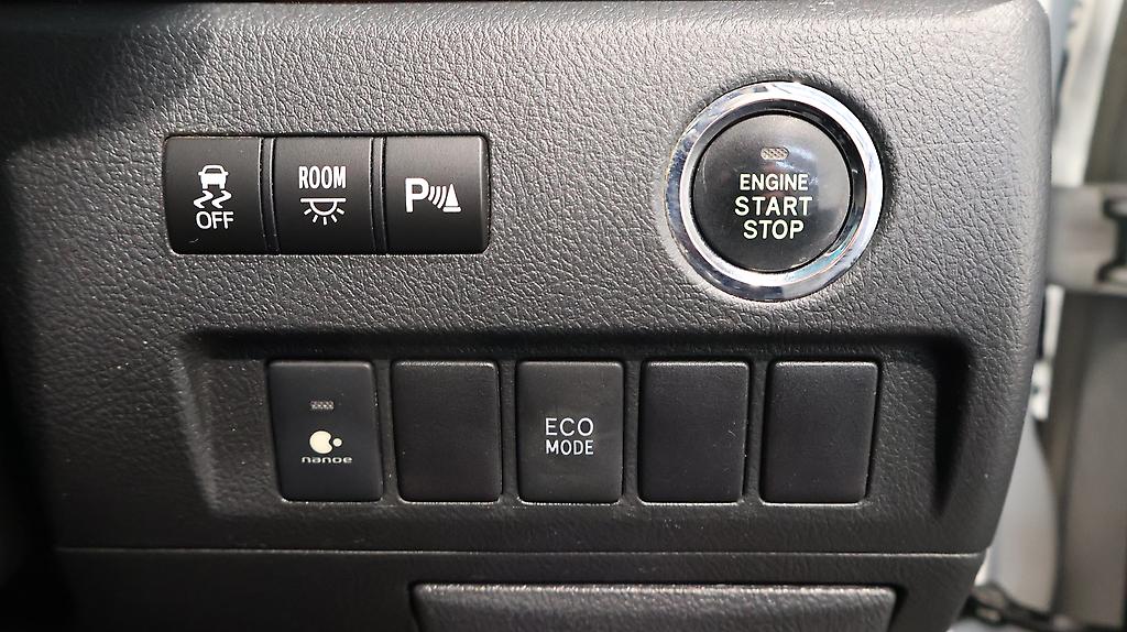 2012 Toyota Alphard 240S image 352157