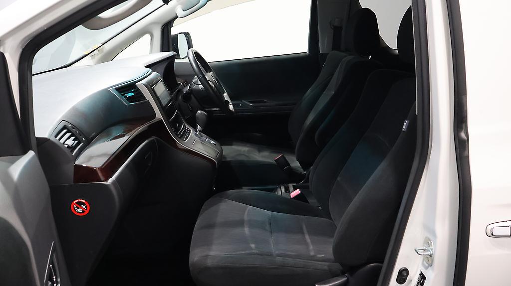 2014 Toyota Vellfire 2.4Z image 348346