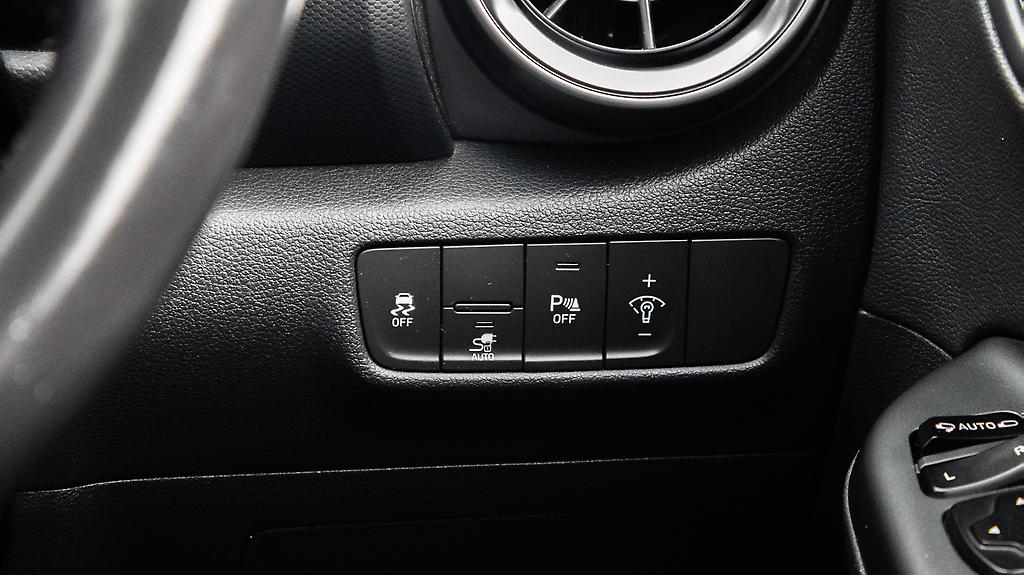 2021 Hyundai Kona EV 64KWH NZ NEW (SOH 79.5%) image 349164