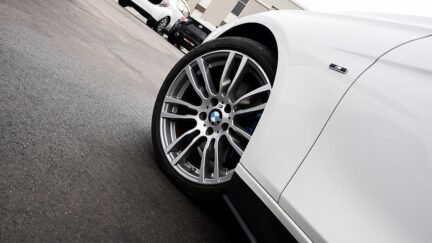 2013 BMW 320i M sports 8AT image 348679