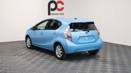 2013 Toyota Aqua S Model, Push Start, Reverse Camera image 348599
