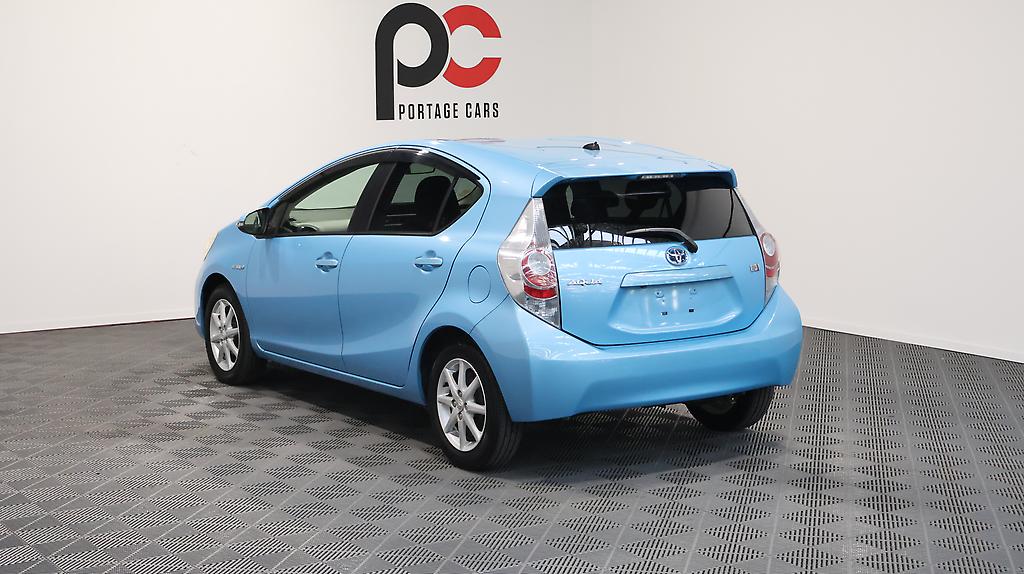 2013 Toyota Aqua S Model, Push Start, Reverse Camera image 348599