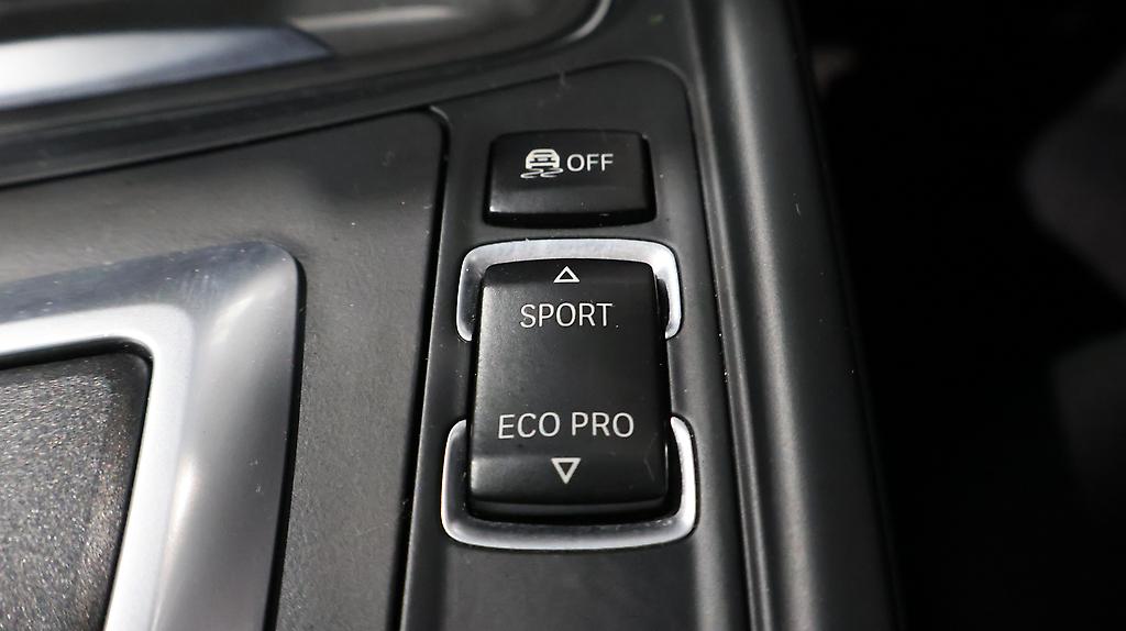 2013 BMW 320i Luxury image 349632