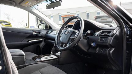 2012 Toyota Camry G-Package hybrid image 351871