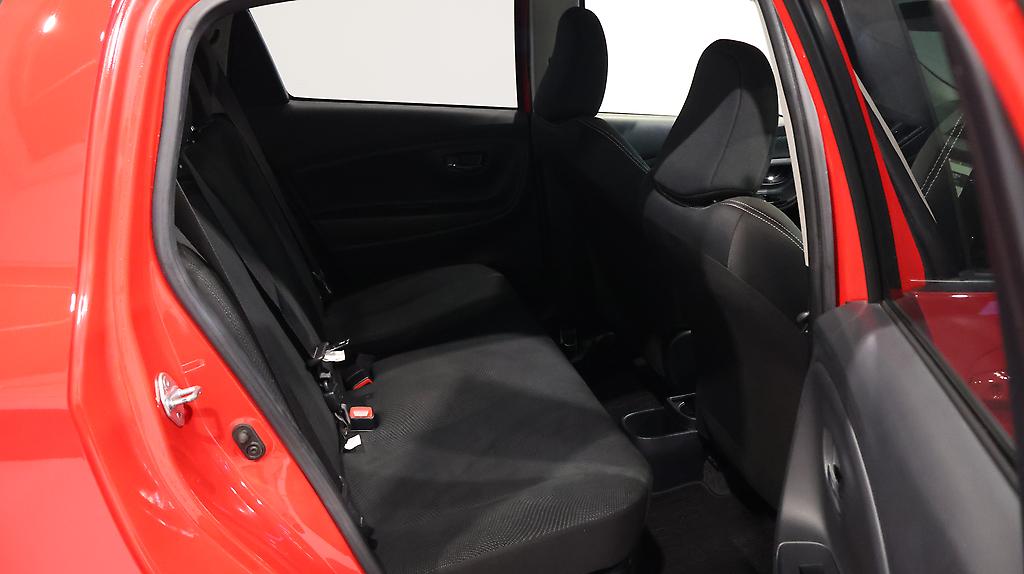 2017 Toyota Vitz Hybrid U Sport Package image 346792