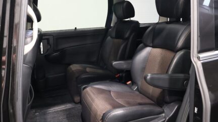 2012 Nissan Elgrand Highway Star Urban Chrome image 348017
