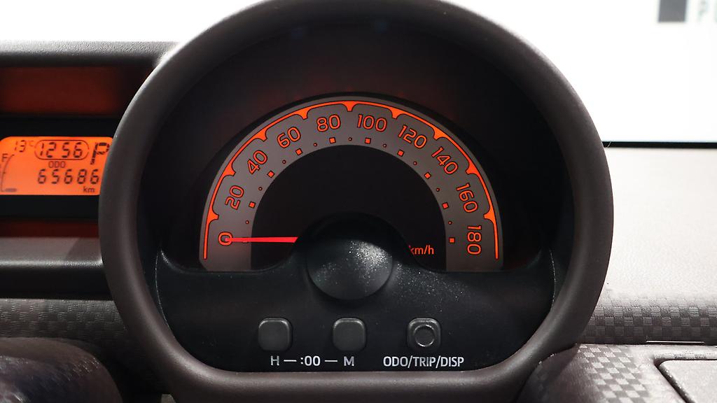 2013 Toyota Spade G Model, Push Start image 350134