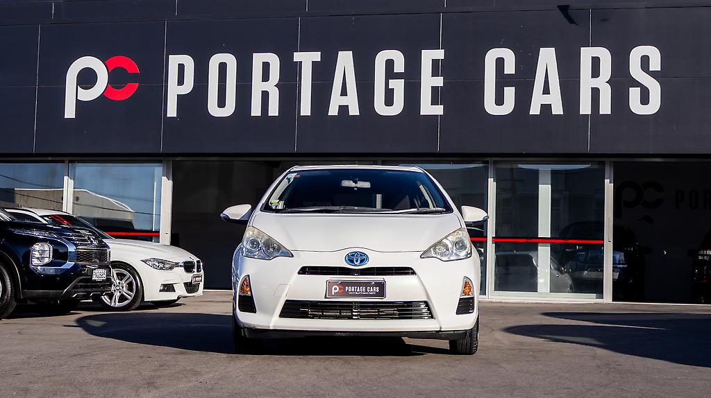 2012 Toyota Aqua F model spec push start, Hybrid image 347504