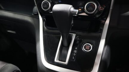 2017 Nissan Serena Highway Star V-Selection image 348996