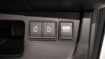 2013 Nissan Serena Hybrid Highway Star S image 348637