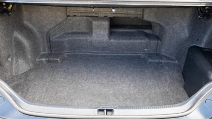 2012 Toyota Camry G-Package hybrid image 351879