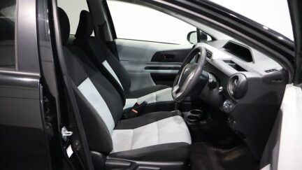2012 Toyota Aqua S Model, Push Start image 352395