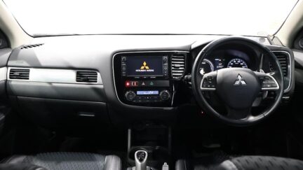 2013 Mitsubishi Outlander PHEV G Navi Package 4WD image 351143