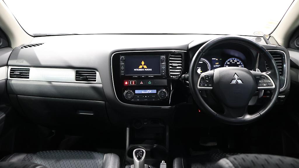 2013 Mitsubishi Outlander PHEV G Navi Package 4WD image 351143