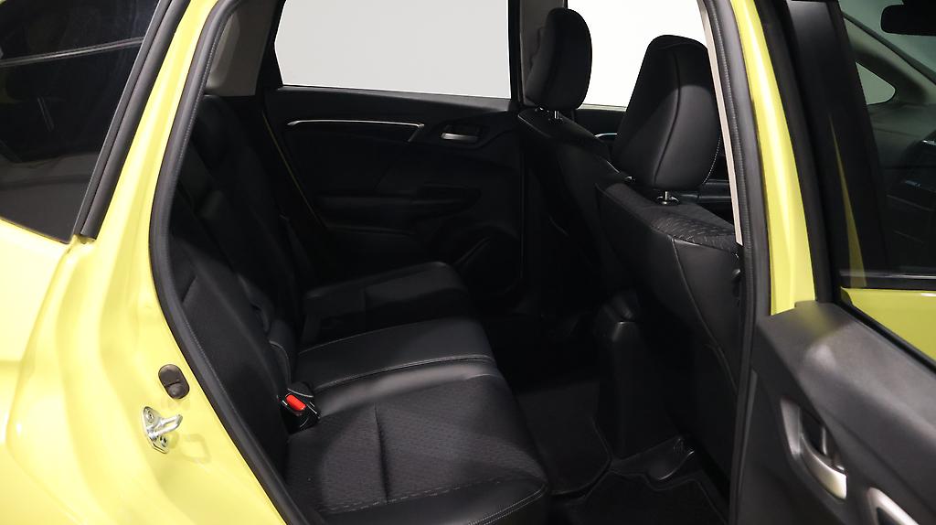 2016 Honda Fit Hybrid L Package image 349142