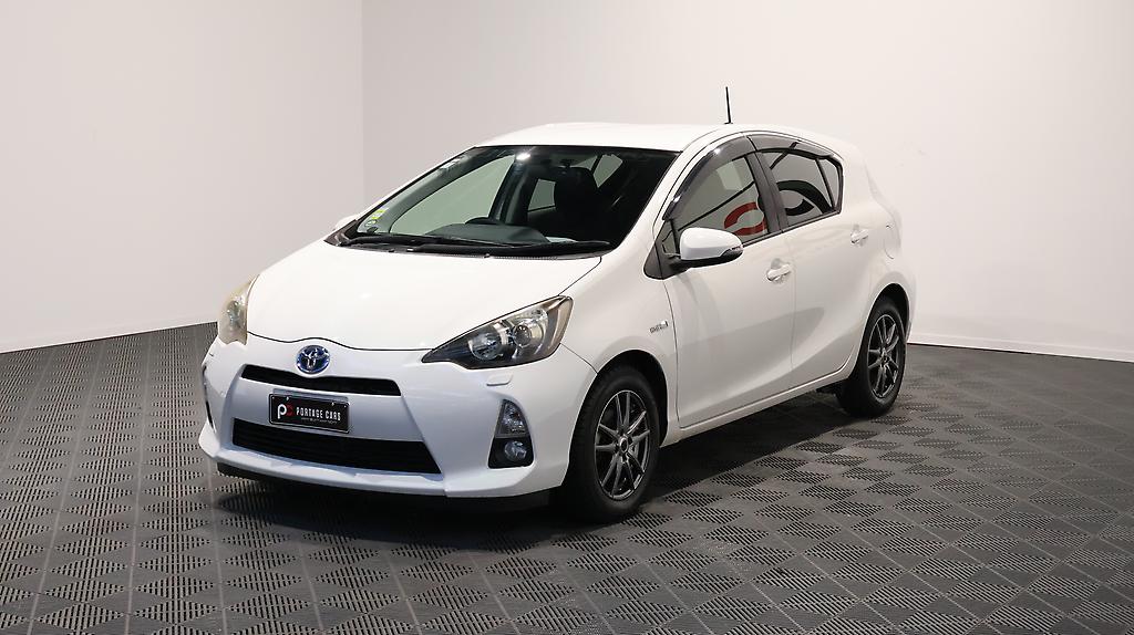 2012 Toyota Aqua S Model + Reverse Camera image 346391